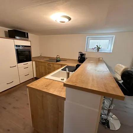 Souterrainwohnung Zwischen Hamburg Und Ostsee