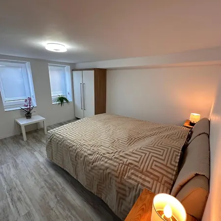 Souterrainwohnung Zwischen Hamburg Und Ostsee