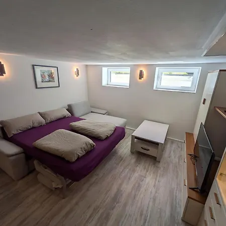 Souterrainwohnung Zwischen Hamburg Und Ostsee Apartment